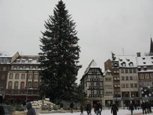 Памятник генералу Клеберу и рождественская елка, Страсбург