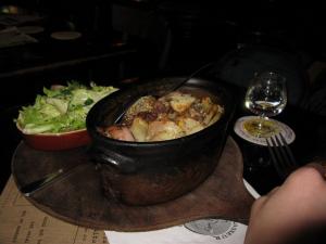 Эльзасская кухня, бекеоффе в пивной в Страсбурге