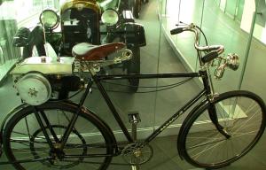 Музей «Ауди» в Ингольштадте, велосипед с мотором DKW