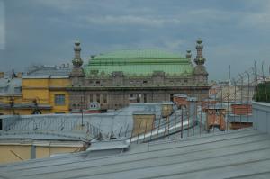 Фотосалон имени Карла Буллы в Санкт-Петербурге, вид из окна на Елисеевский