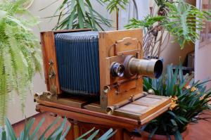 Старинная камера в музее-фотосалоне Карла Буллы