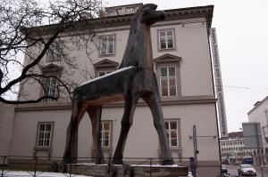 Античный музей и троянский конь, Базель, Швейцария