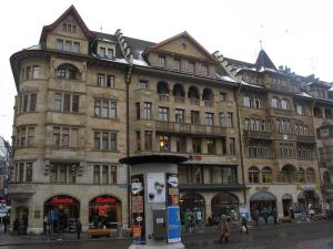Рыночная площадь, Базель, Швейцария