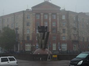 Эмблема Выборга, въездной знак около вокзала, Выборг, Россия