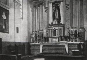 Интерьер прежнего костела в Логойске, фото начала XX в.