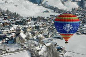 Прогулки на воздушном шаре в Шато-д'Оэкс, Швейцария
