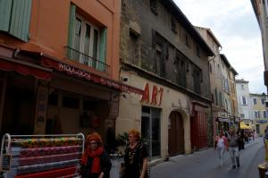 Кардинальский на дом Rue Carnot, Иль-сюр-ла-Сорг, Прованс, Франция