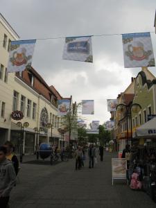 Пешеходная улица Людвигштрассе в Ингольштадте, Бавария