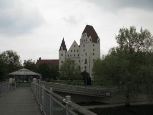 Мост через Дунай и Новый замок в Ингольштадте, Бавария