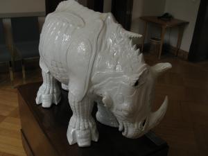 Музей Мейсенской фарфоровой мануфактуры. Скульптура носорога (Кирхнер)