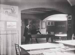 Элиэль Сааринен и Франс Нюберг в студии усадьбы Виттреск, ок. 1915 г.