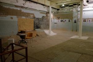 Выставка Курта Ройбера и Клауса Эккерта в катакомбах Петрикирхе