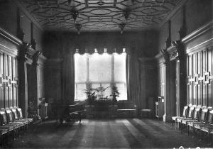 Дом Бажанова. Белый зал на историческом фото