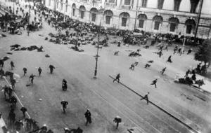 Расстрел февральской демонстрации на Невском проспекте. Петроград. Февраль, 1917