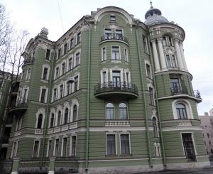 Колобовский дом на улице Ленина