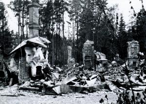 Руины дома Репина в 1944 году