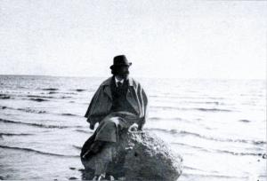 Илья Репин на берегу Финского залива (начало 1900-х)