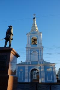 Памятник Петру I перед Сампсониевским собором, Санкт-Петербург