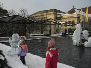 Фонтан Тенгли, Базель, Швейцария