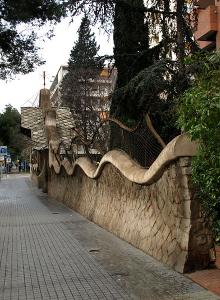 Ворота виллы Миральеса, Барселона, Испания