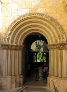 Боковой вход в Кафедральный собор, Таррагона, Испания
