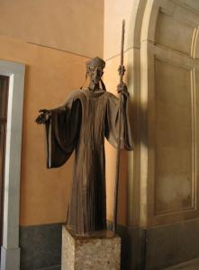 Монастырь Монсеррат, памятник св. Бенедикту