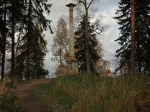Колонна двух императоров, парк Монрепо, Выборг, Россия