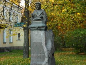 Памятник Микаэлю Агриколе, Выборг, Россия